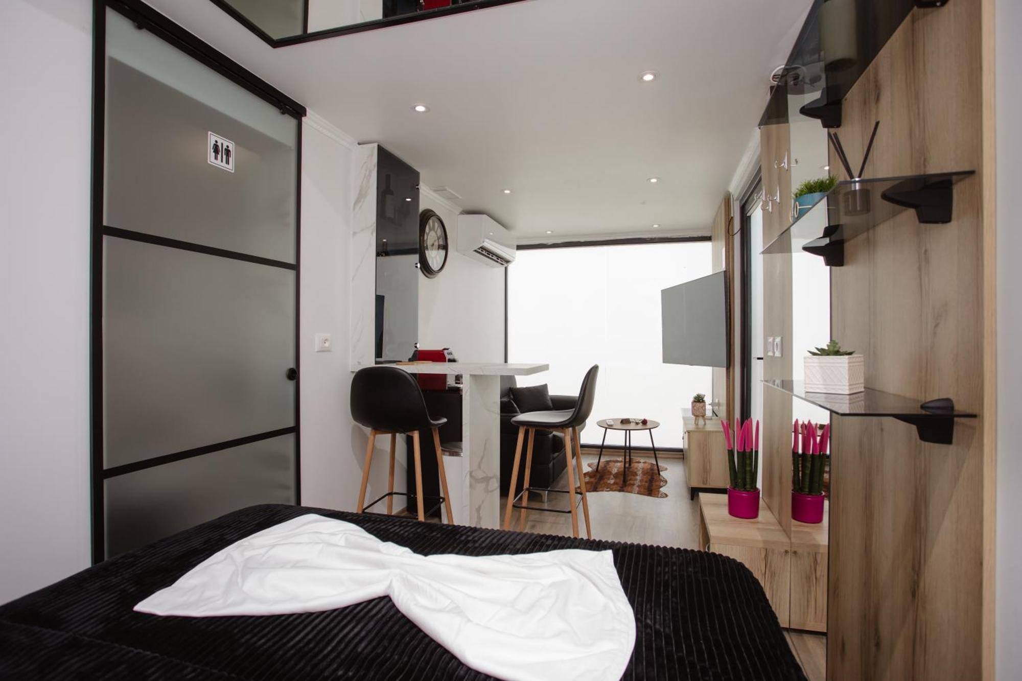 446 Tiny House Shirokeヴィラ エクステリア 写真